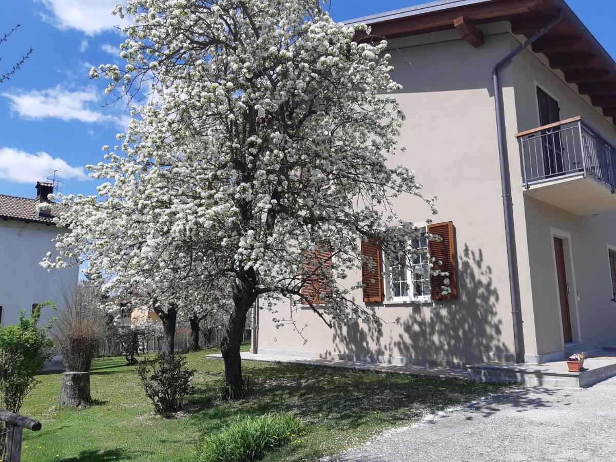 L'Isola Dla Cerrea Bed & Breakfast Mombasiglio Екстериор снимка